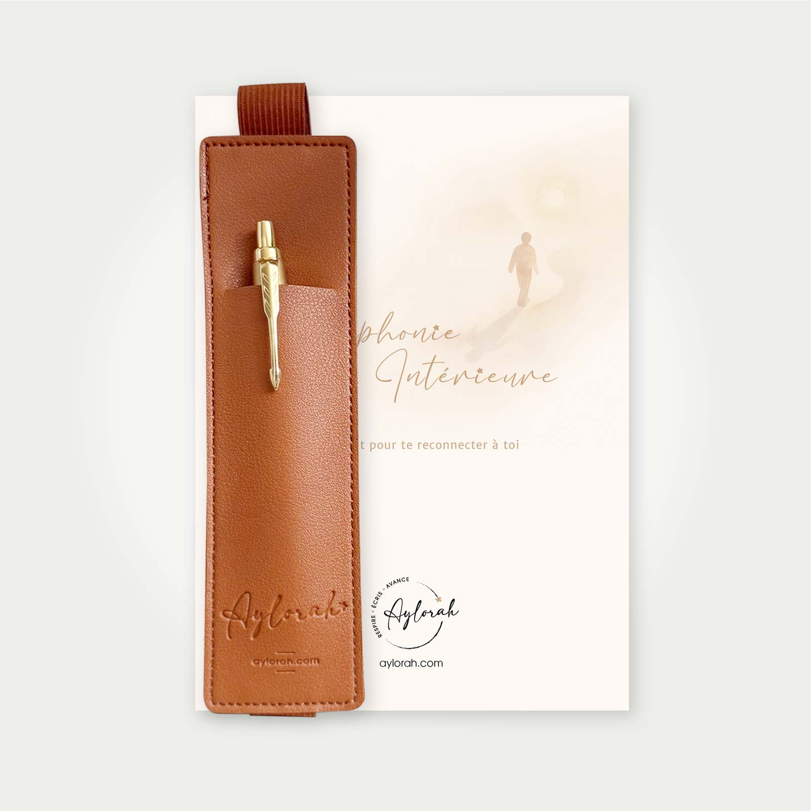 Pack Rituel Nomade Aylorah avec carnet Symphonie Intérieure et porte-stylo camel.